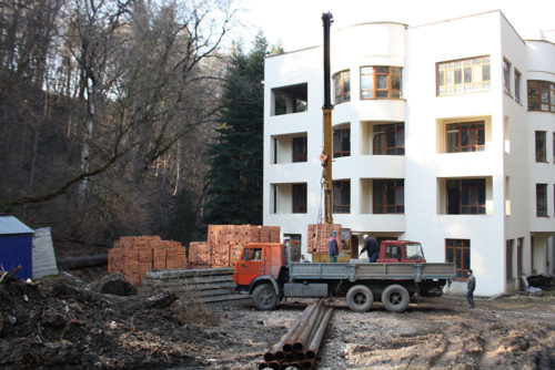 Завоз кирпича01