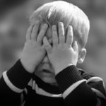 Почему дети плачут?