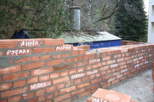 Возведение стен храма06